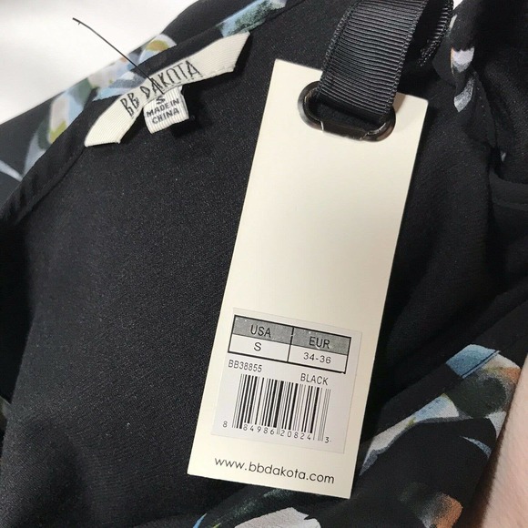 New BB Dakota Dress Geometric Sleeveless Asymmetrical Raw Hem Lined Size S - Picture 10 of 12